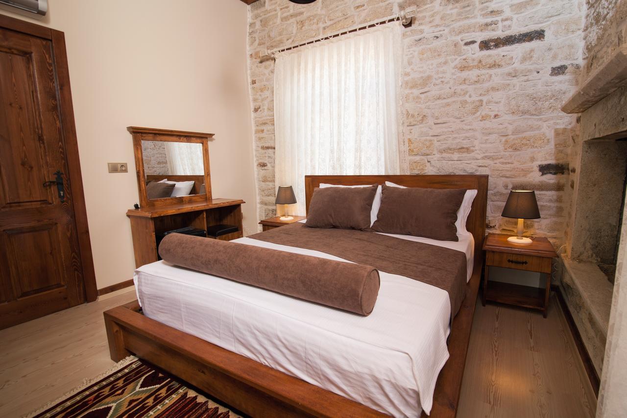 1922 Hotel Yenifoca 외부 사진