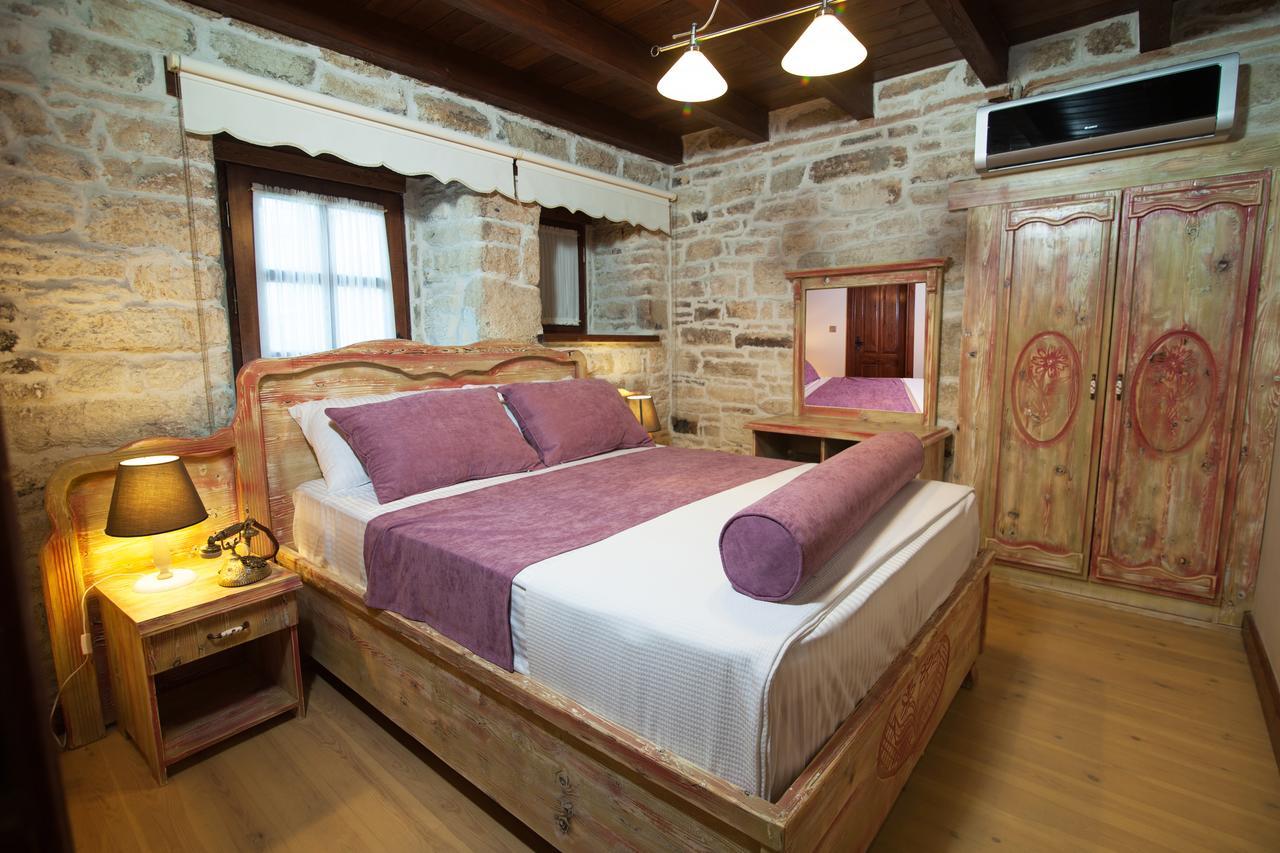 1922 Hotel Yenifoca 외부 사진